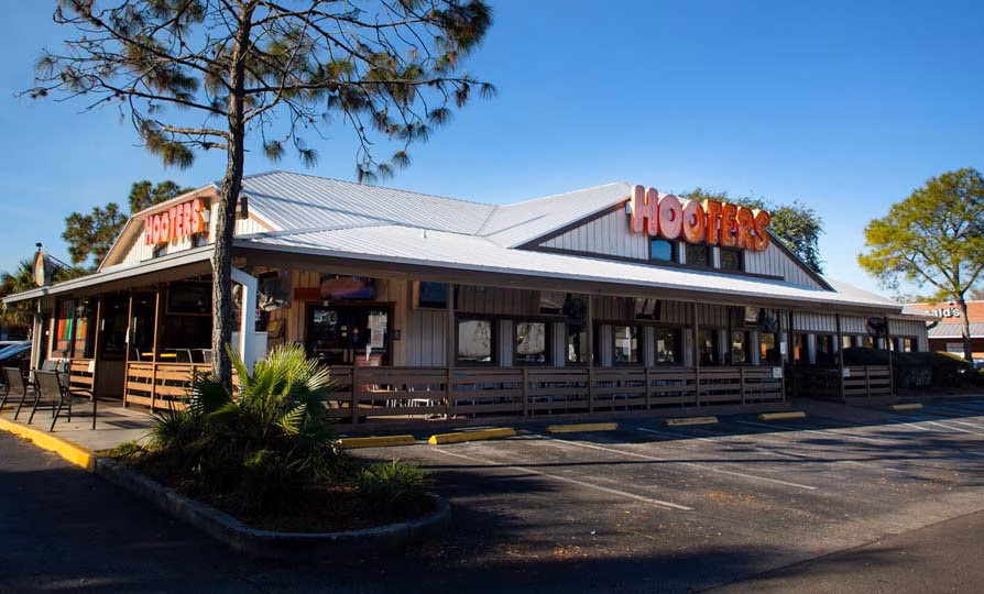 Hooters